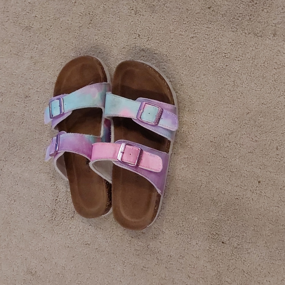 3/$30 Softmoc Sandals